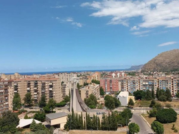 appartamento in vendita a Palermo in zona Villagrazia/Falsomiele