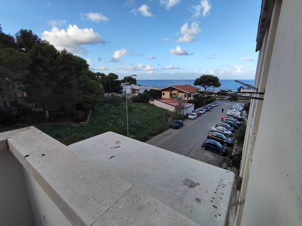 appartamento in vendita a Palermo in zona Mondello