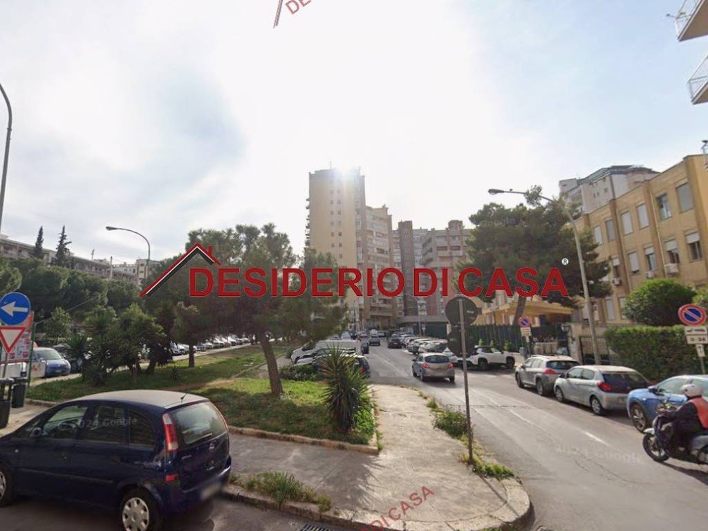 negozio in vendita a Palermo in zona Malaspina/Palagonia