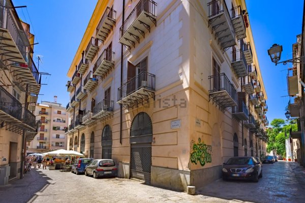 appartamento in vendita a Palermo in zona Centro storico