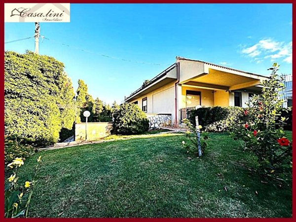 casa indipendente in vendita a Palermo in zona Mondello