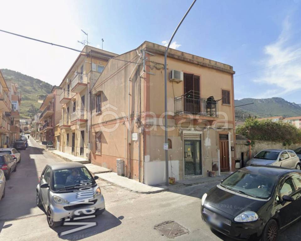 appartamento in vendita a Palermo in zona Villagrazia/Falsomiele