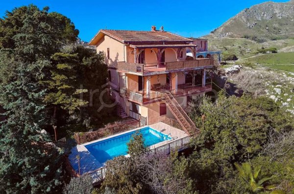 casa indipendente in vendita a Palermo