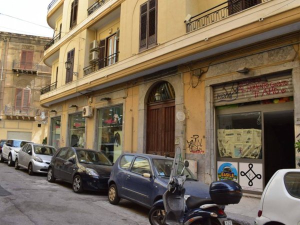 negozio in vendita a Palermo in zona Centro storico