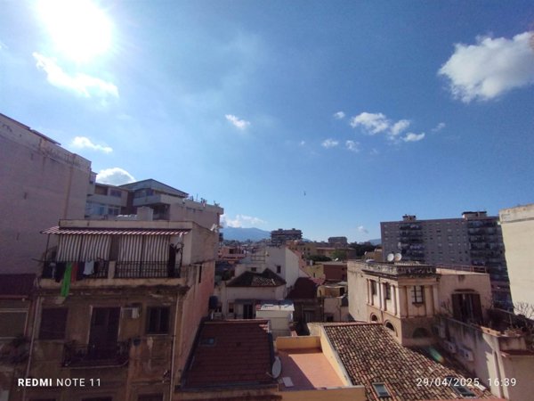 appartamento in vendita a Palermo in zona Politeama