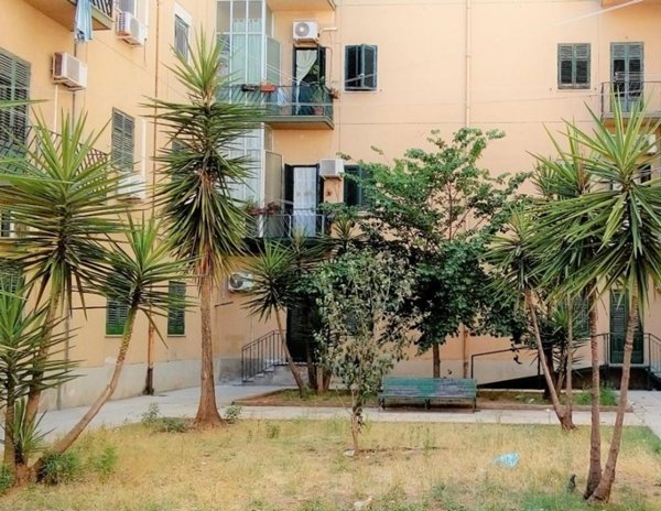 appartamento in vendita a Palermo in zona Oreto