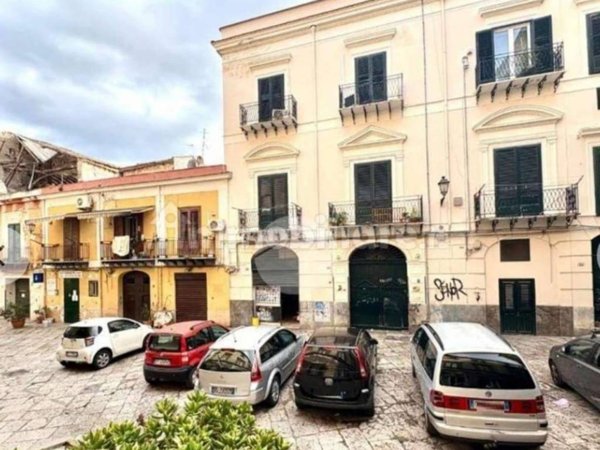 appartamento in vendita a Palermo in zona Centro storico