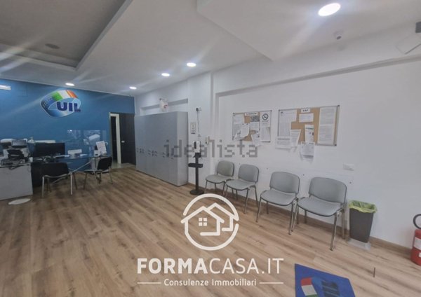 locale commerciale in vendita a Palermo