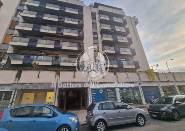 locale commerciale in vendita a Palermo