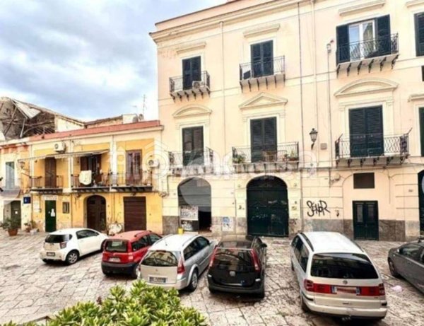 appartamento in vendita a Palermo in zona San Lorenzo