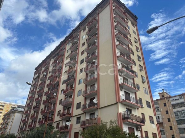 casa indipendente in vendita a Palermo in zona Malaspina/Palagonia