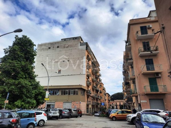 negozio in vendita a Palermo in zona Noce