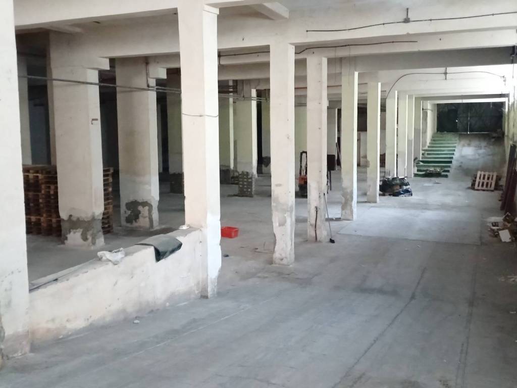 locale di sgombero in vendita a Palermo in zona Montepellegrino