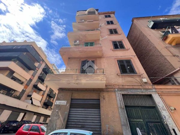 appartamento in vendita a Palermo in zona Zisa
