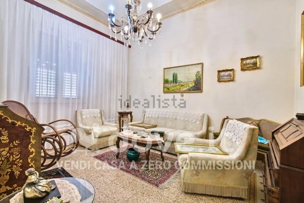 appartamento in vendita a Palermo in zona Zisa