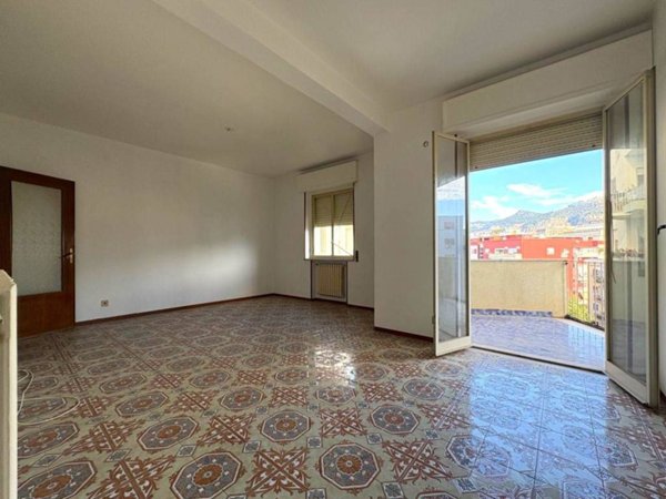 appartamento in vendita a Palermo in zona Politeama