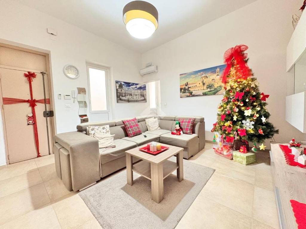 appartamento in vendita a Palermo in zona Oreto