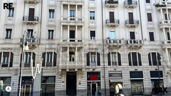 intera palazzina in vendita a Palermo in zona Libertà
