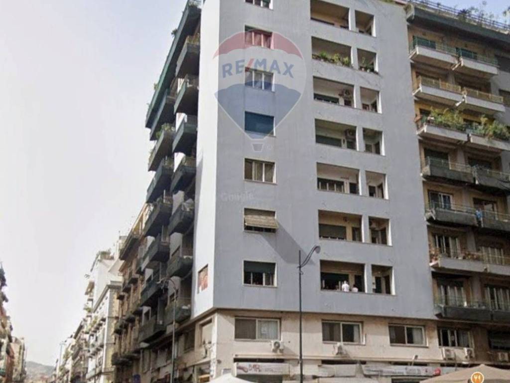 appartamento in vendita a Palermo in zona Politeama