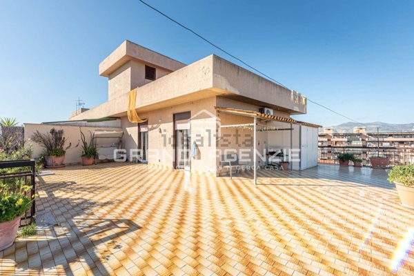 appartamento in vendita a Palermo in zona Montegrappa / Santa Rosalia