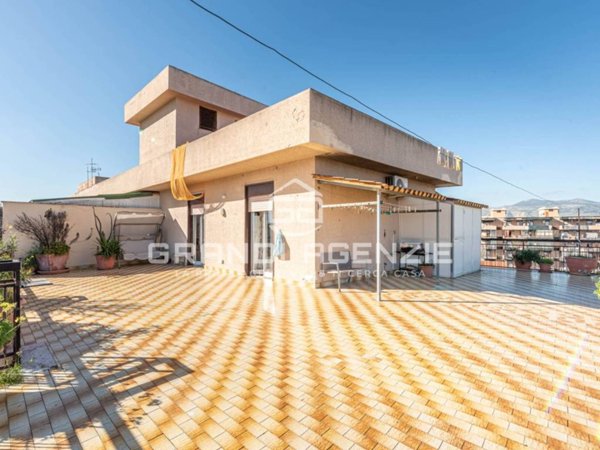 appartamento in vendita a Palermo in zona Oreto