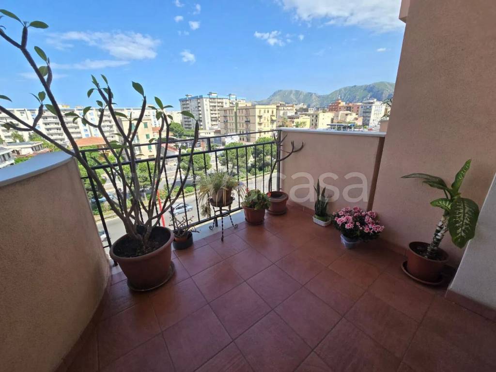 appartamento in vendita a Palermo in zona Altarello