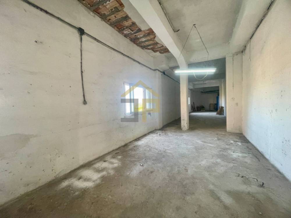 locale di sgombero in vendita a Palermo in zona Oreto