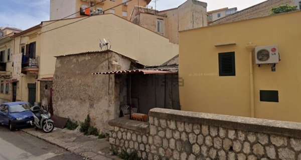 appartamento in vendita a Palermo in zona Montegrappa / Santa Rosalia