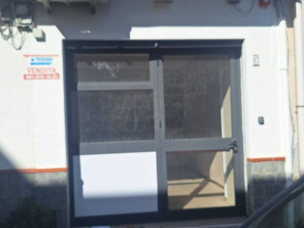 negozio in vendita a Palermo in zona Mondello