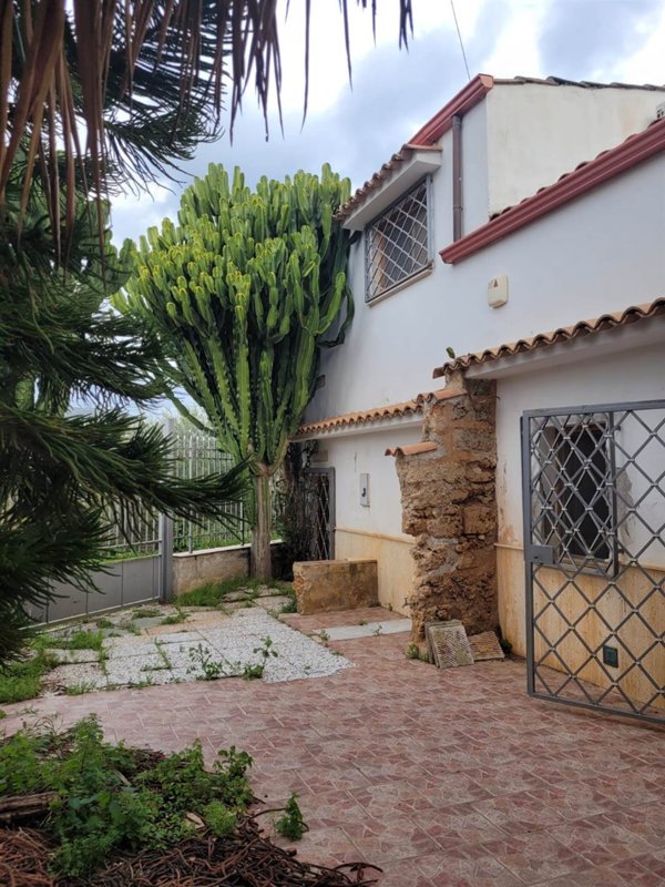 casa indipendente in vendita a Palermo in zona Pallavicino