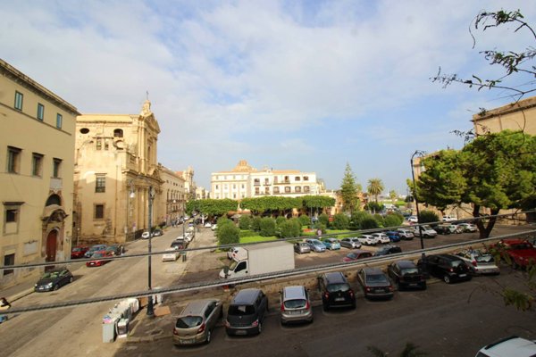 appartamento in vendita a Palermo in zona Centro storico