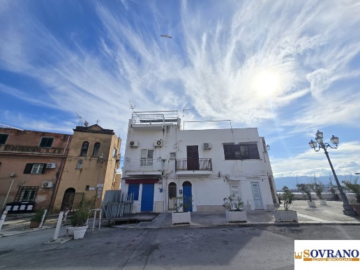 casa indipendente in vendita a Palermo in zona Arenella/Vergine Maria