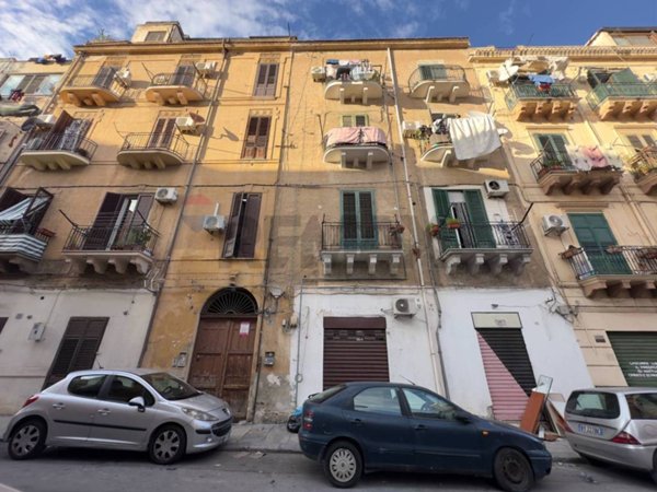 appartamento in vendita a Palermo in zona Zisa