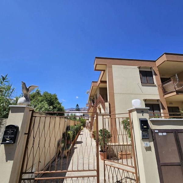 casa indipendente in vendita a Palermo