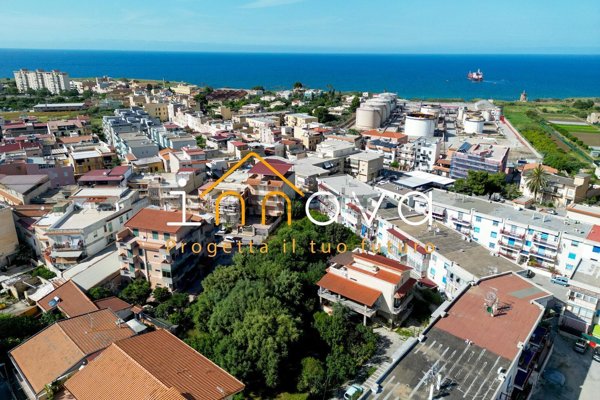 negozio in vendita a Palermo in zona Roccella