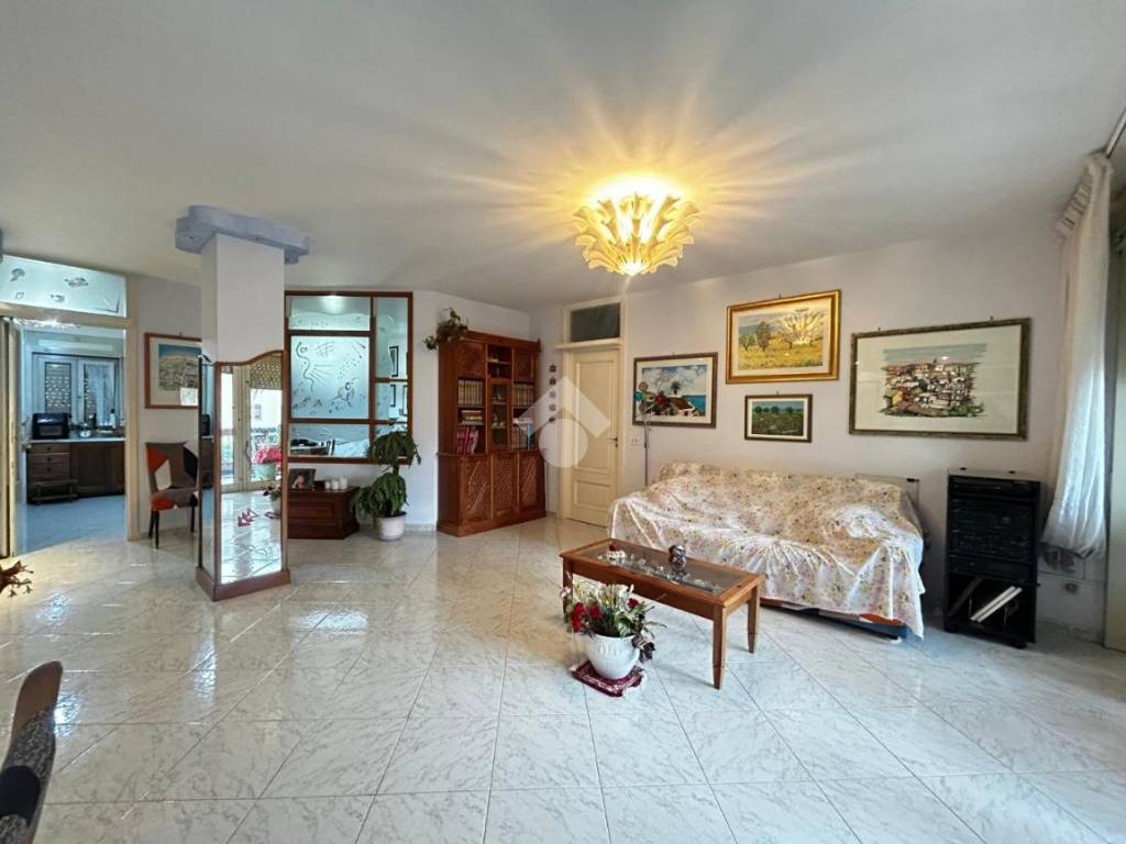 appartamento in vendita a Palermo in zona Villagrazia/Falsomiele