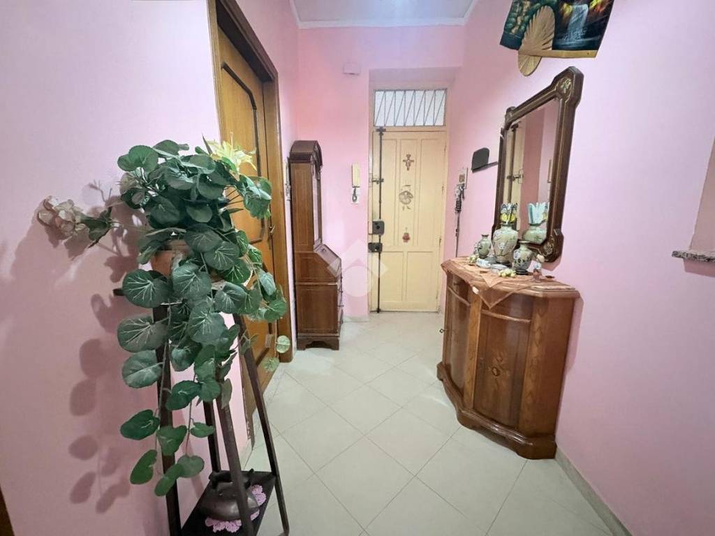 appartamento in vendita a Palermo in zona Malaspina/Palagonia