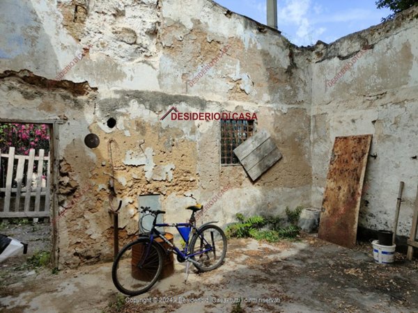 casa indipendente in vendita a Palermo in zona Libertà