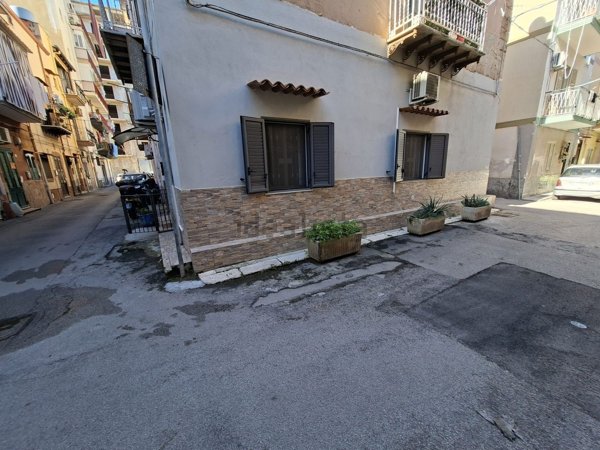 appartamento in vendita a Palermo in zona Arenella/Vergine Maria