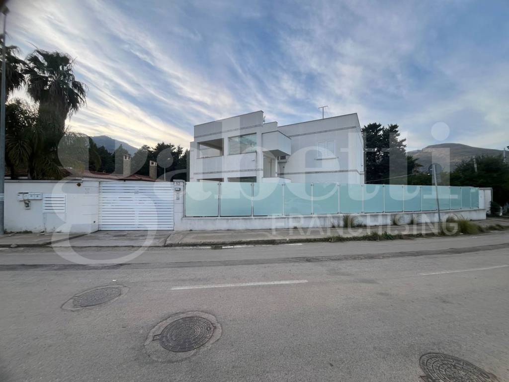 appartamento in vendita a Palermo