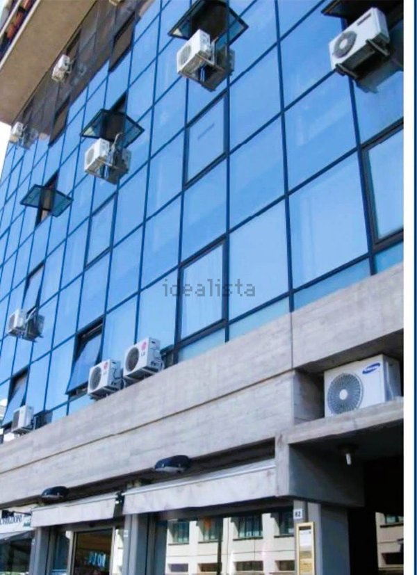 ufficio in vendita a Palermo in zona Resuttana