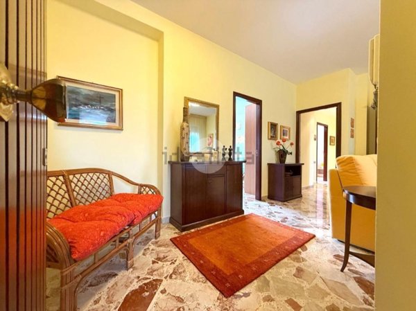 appartamento in vendita a Palermo in zona Malaspina/Palagonia