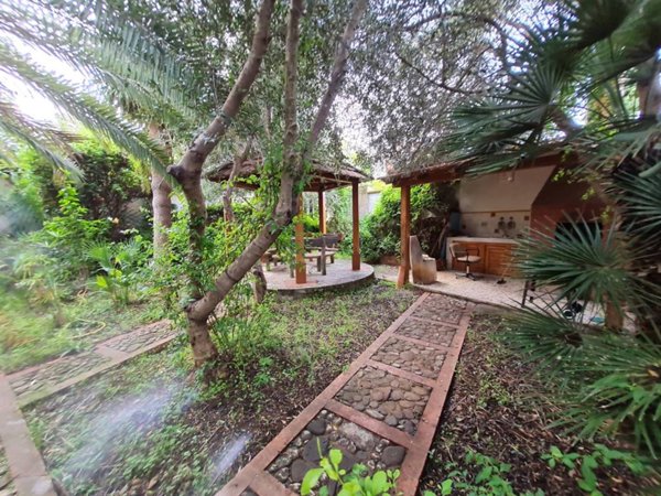 casa indipendente in vendita a Palermo in zona Uditore