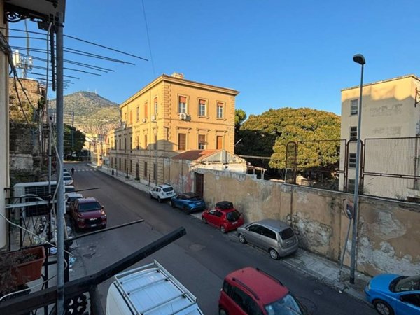 appartamento in vendita a Palermo in zona Arenella/Vergine Maria