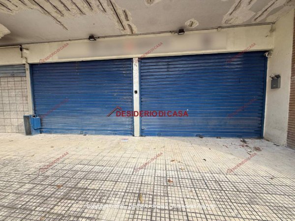 negozio in vendita a Palermo in zona Libertà