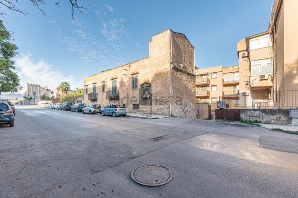appartamento in vendita a Palermo in zona Villagrazia/Falsomiele