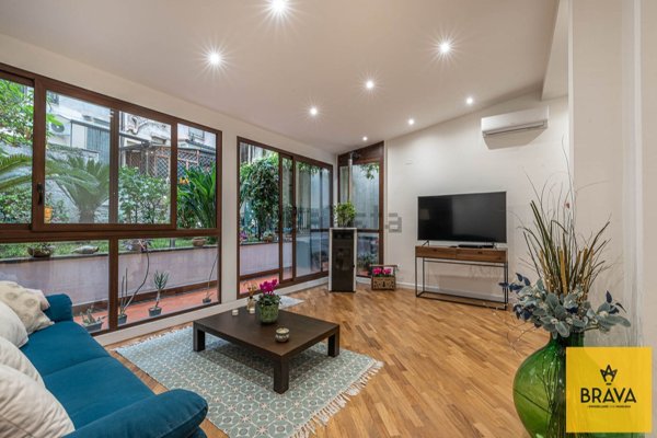 appartamento in vendita a Palermo in zona Politeama