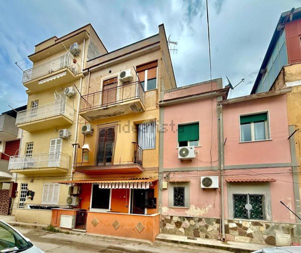 appartamento in vendita a Palermo in zona Partanna