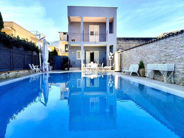 casa indipendente in vendita a Palermo in zona Mondello