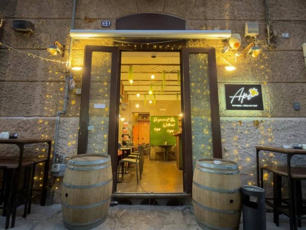 negozio in vendita a Palermo in zona Politeama